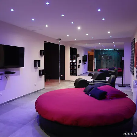 Ds Plaisir Avec Sauna, Jacuzzi à